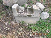 Камень с окошком. (фото - http://www.worldisround.com/articles/330731/ )